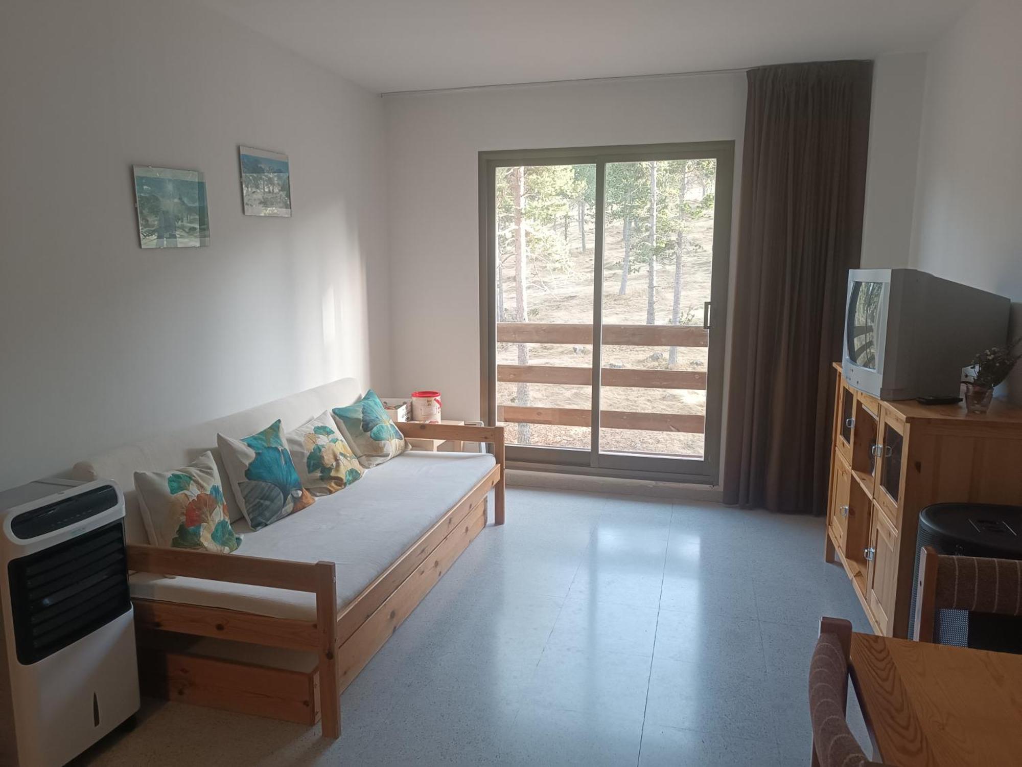 Apartamento A Pie De Pistas Port Del Comte La Coma I La Pedra Bagian luar foto
